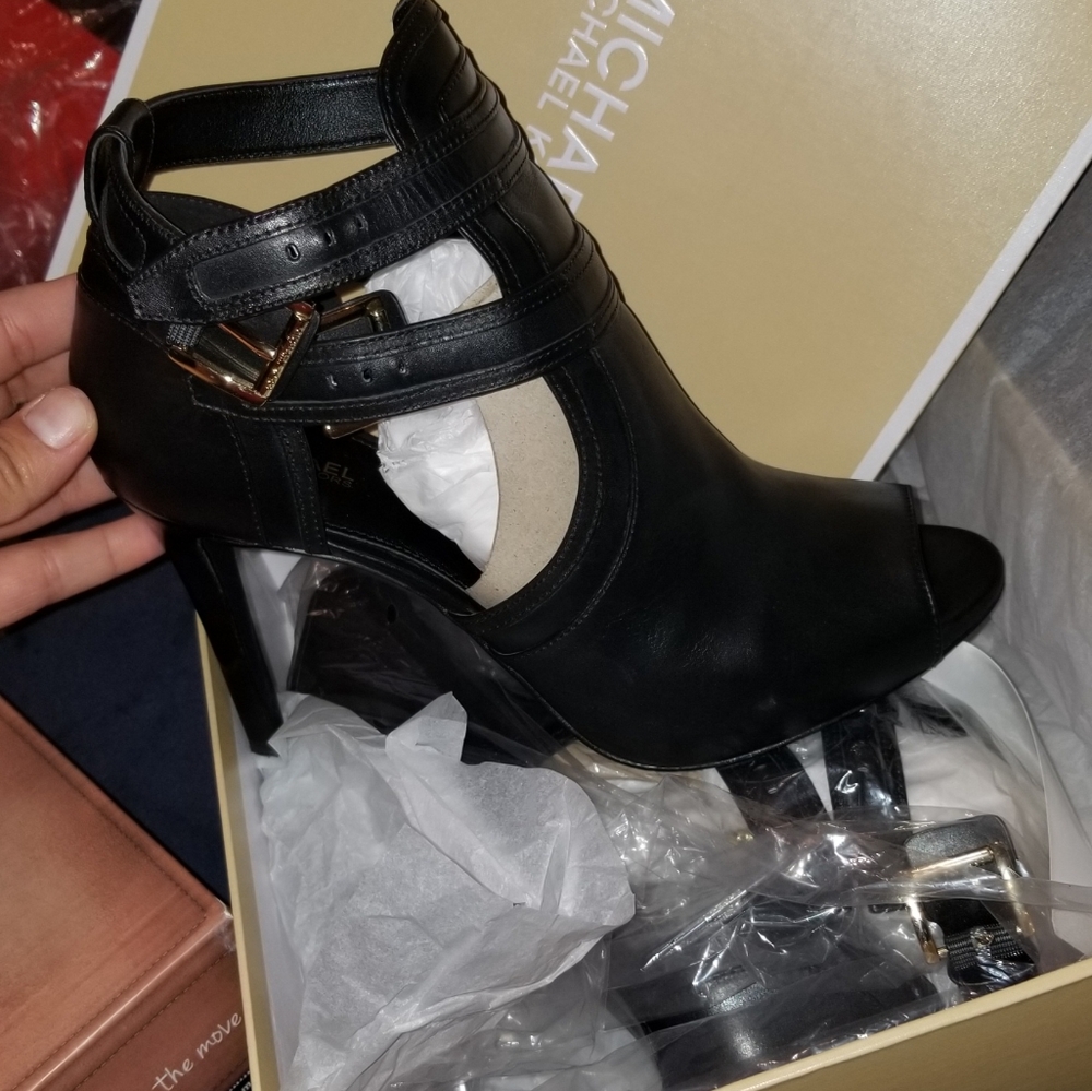 Michael kors heels